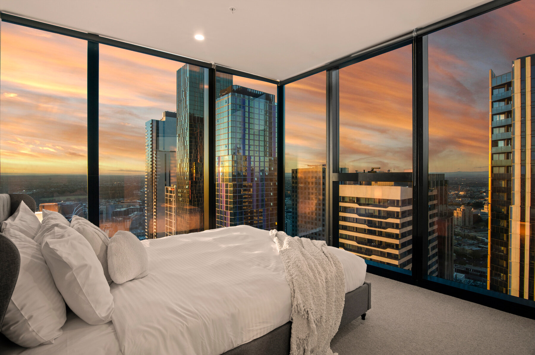 Panorama Skyline — listing photograph 4